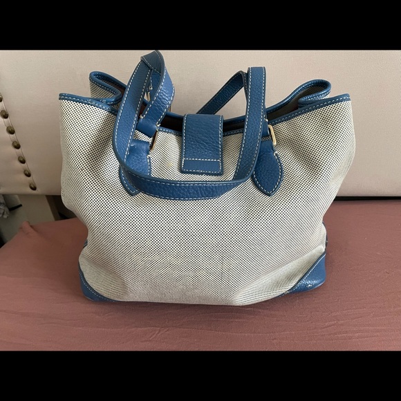 Authentic Dooney and Bourke bag - Picture 8 of 11